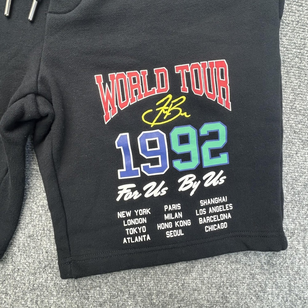 FUBU Shorts Mens XL Black Sweat Fleece World Tour 1992 Graphic City 10 Inseam‎ - Picture 5 of 10